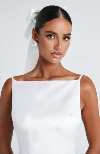R.F Sposa Hair Bow Structured Satin Tulle Veil Ivory